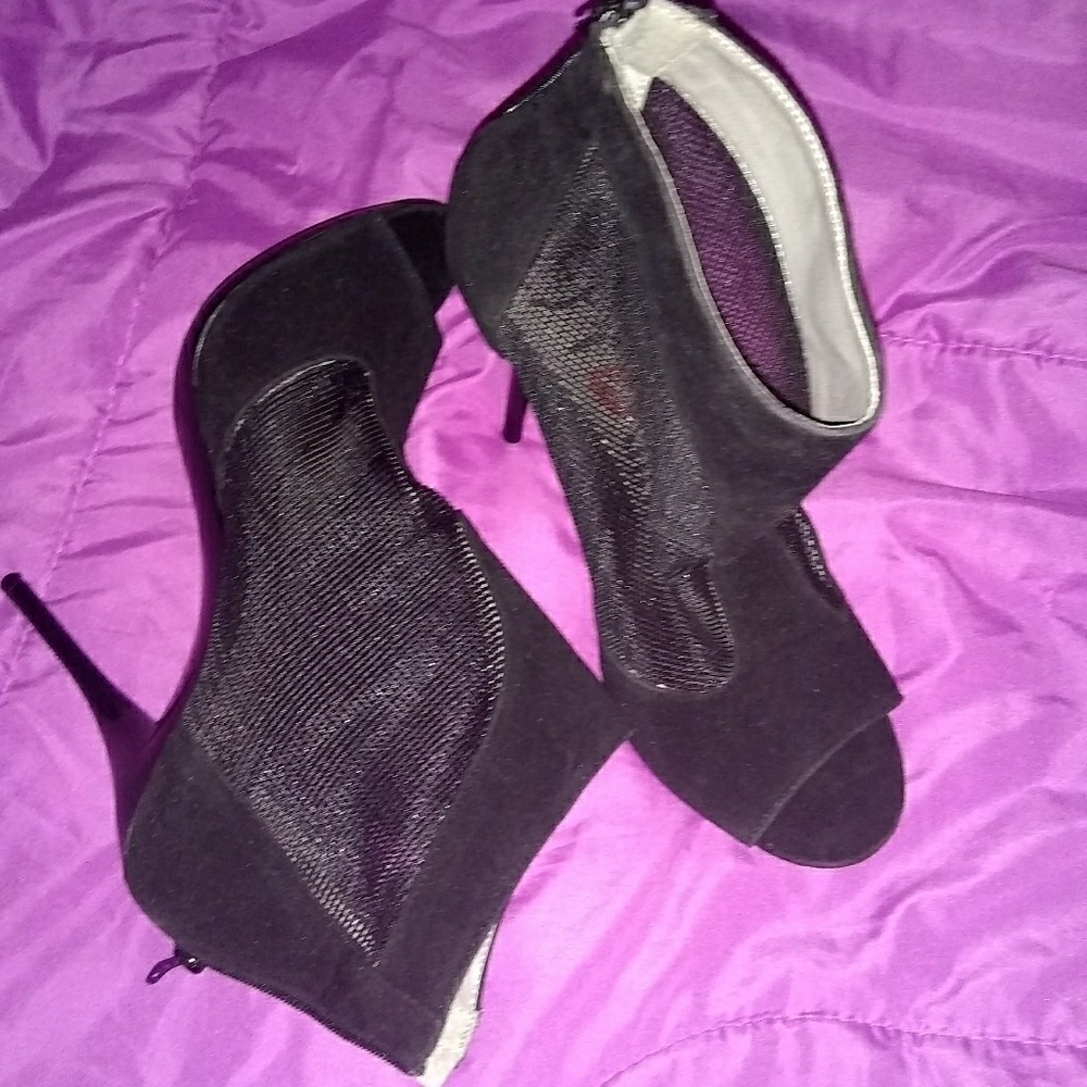 Ladies heels